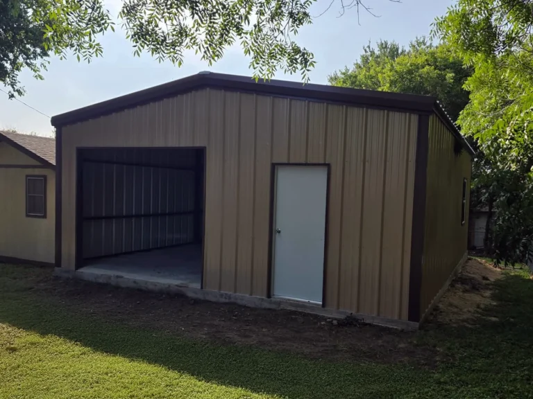 Gabled weld-up metal building in Hewitt, TX.
