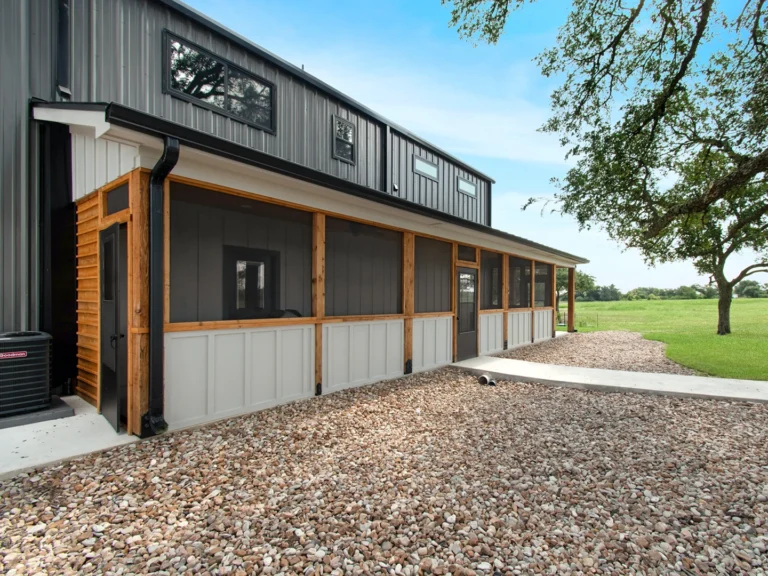 Holland, TX Metal Barndominium.