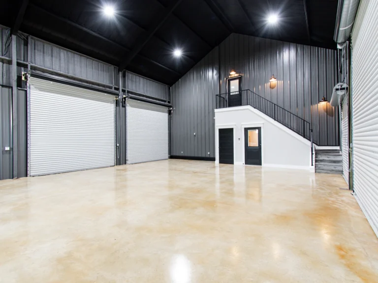 Holland, TX Metal Barndominium.