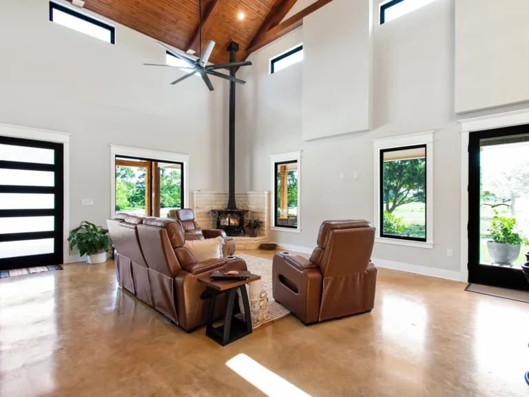 Holland, TX Metal Barndominium.