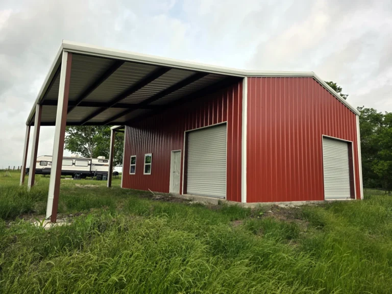 Red Barndominium in Groesbeck, TX.
